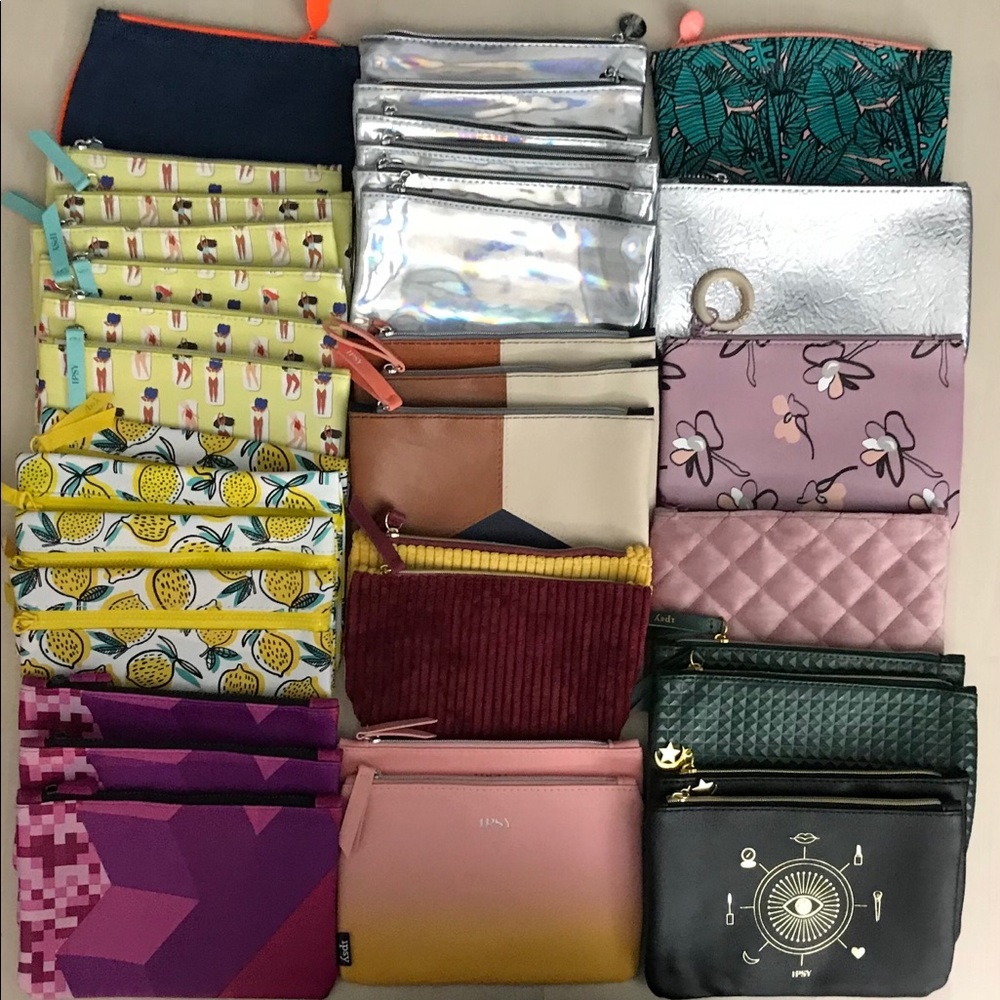 3$ Add on Ipsy bag (choose one)